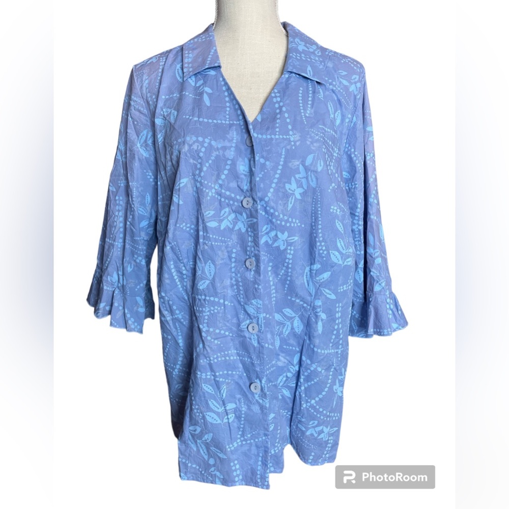 Maggie Barnes Button Front Blue Floral Ruffle Cuff Blouse
